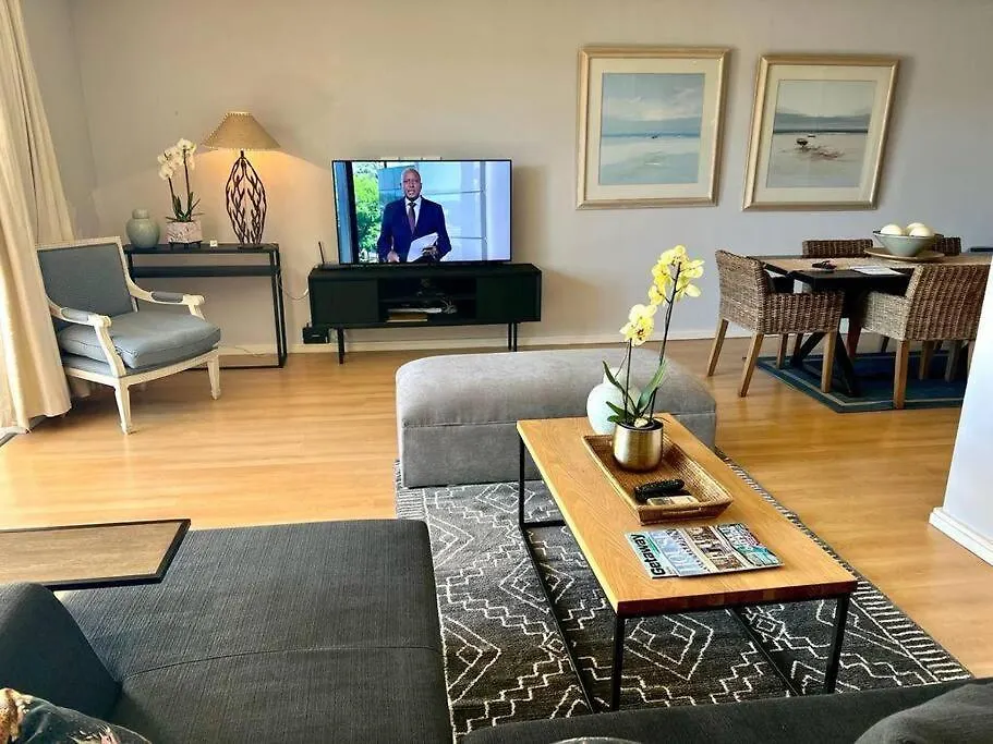 Parama 003 Secure, Luxurious Waterfront Apartment Cape Town South Africa