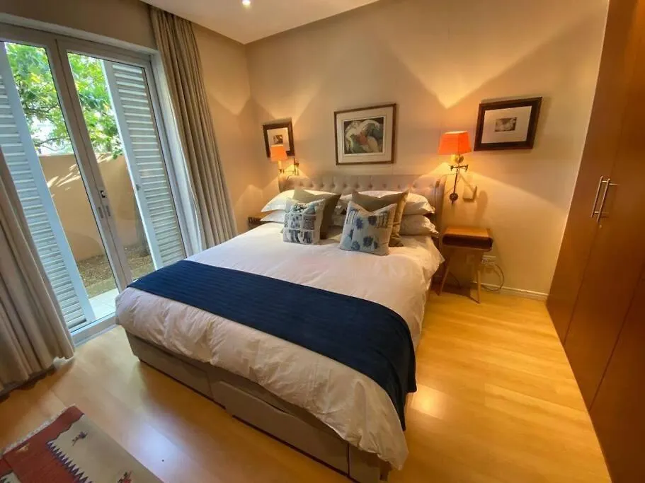 Parama 003 Secure, Luxurious Waterfront Apartment Cape Town South Africa